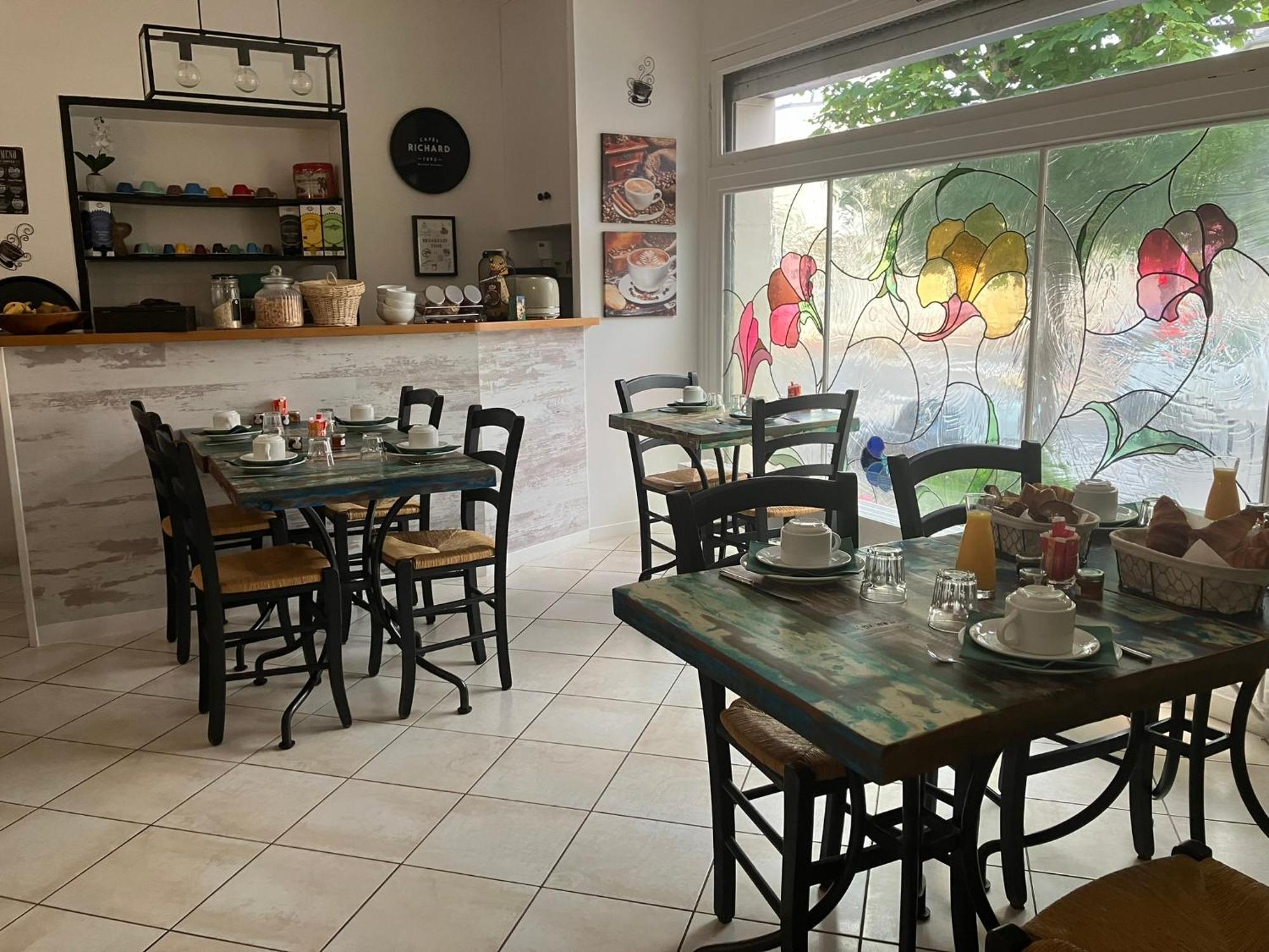 דוביל Hotel De La Cote Fleurie מראה חיצוני תמונה